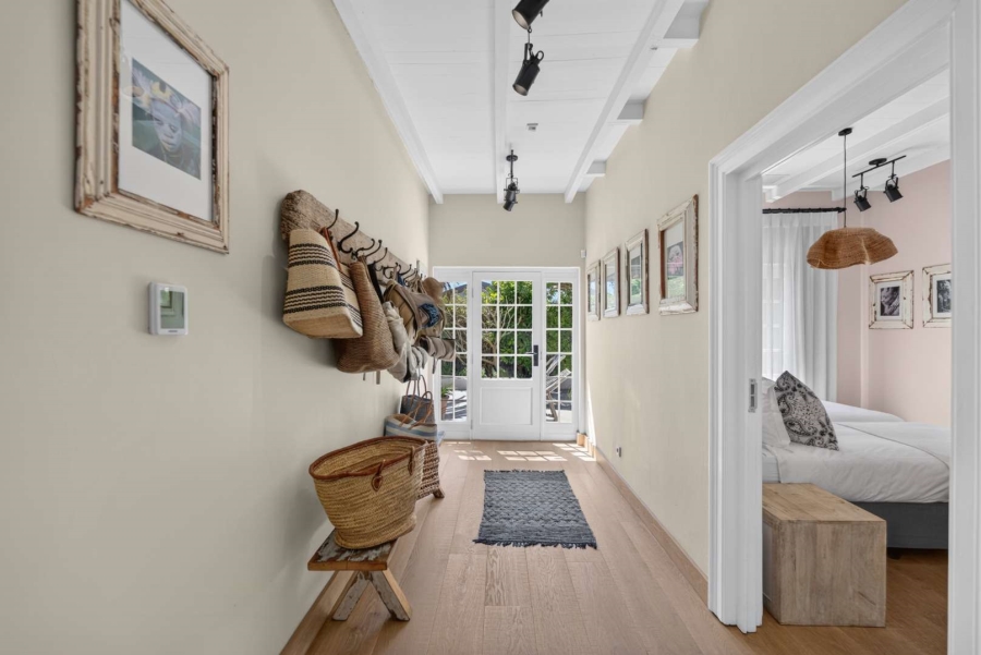 6 Bedroom Property for Sale in Camps Bay Western Cape